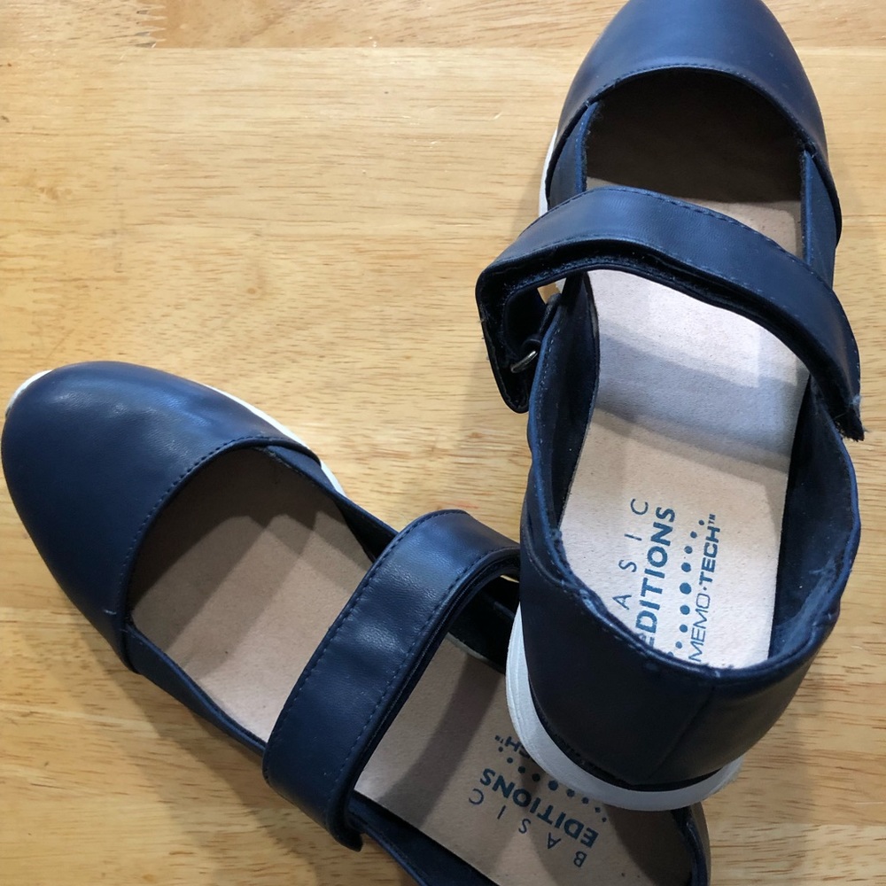 Basic Editions Mary Jane Shoes Size 7